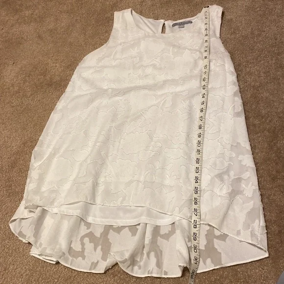 White Lace Top - Picture 7 of 9